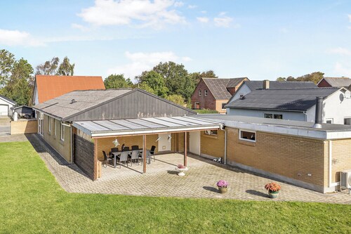 Cozy and spacious townhouse in Aars