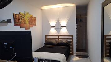 Apartament econòmic | 1 dormitori, roba de llit d'alta qualitat, cobrellits i wifi gratuïta
