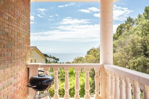 Property grounds - Holiday Home 'Casa Martini' with Sea View and Private Terrace (Tossa del Mar)