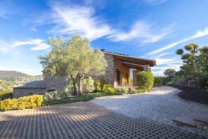 Exterior - Villa 'La Masia' with Mountain View, Wi-Fi and Air Conditioning (Calonge)