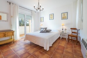 3 soverom, strykejern/-brett, wi-fi (inkludert) og sengetøy