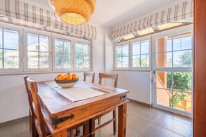 Dining - Villa 'Mimosa' with Private Terrace, Wi-Fi and Air Conditioning (Alcudia)