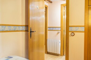 Douche, serviettes fournies