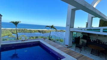 Apartemen Deluks | Teras/patio