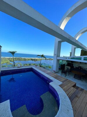 Apartemen Deluks | Teras/patio