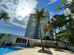 Front of property - Triplex Barra da Tijuca (Rio de Janeiro)
