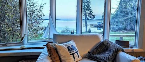 スマートテレビ、書斎 / ワークスペース