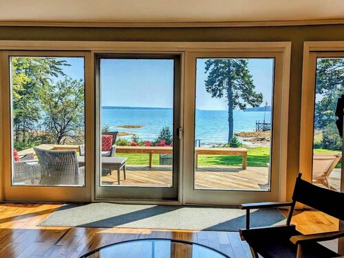 Oceanfront Cottage with Private Beach & Fire Pit