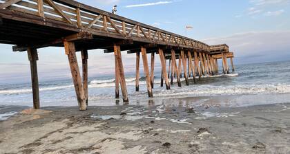 Ocean City, NJ - Feet to the Boardwalk, New Listing, Turnkey & Clean!