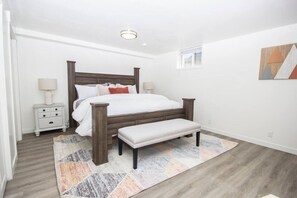 4 bedrooms, desk, iron/ironing board, travel cot