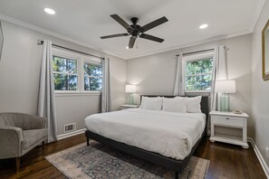 3 habitaciones, tabla de planchar con plancha, wifi y ropa de cama