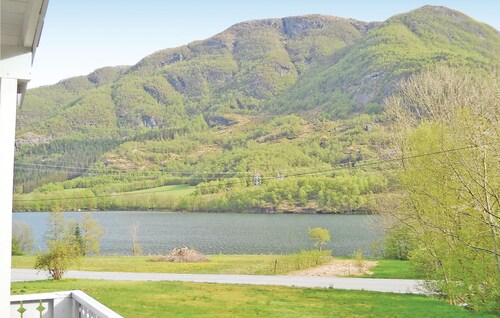 Amazing home in Sandeid with lake view