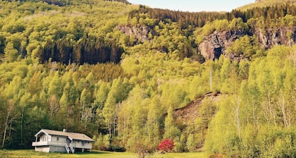 Tolles Haus in Sandeid mit Seeblick