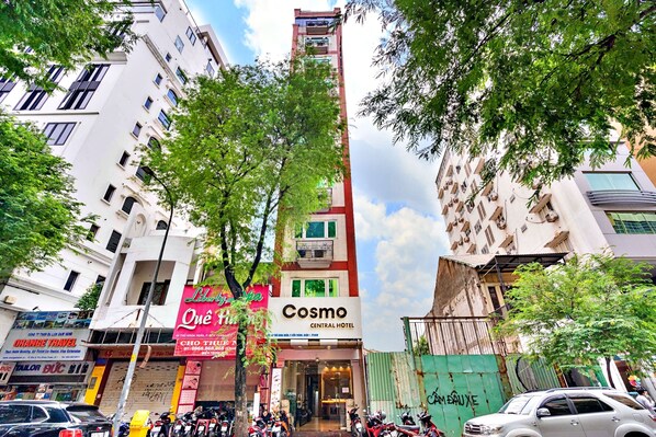 Front of property - HANZ Cosmos Central Hotel (Ho Chi Minh City)