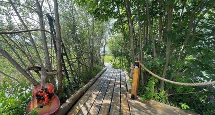 Lake view Dome Sleeps 6 -Hot tub -Fireplace