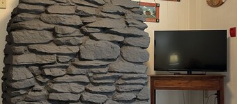Deerfield Valley Inn - Suite Room
