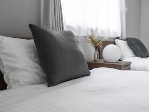 Iron/ironing board, free WiFi, bed sheets - &Monde. Okinawa Arena Condominium (Okinawa)