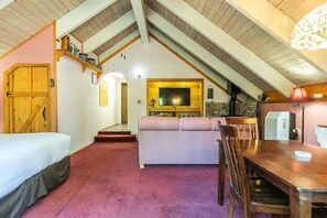 4 Schlafzimmer, Schreibtisch, WLAN, Bettwäsche