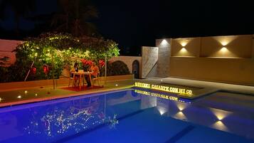 Family Room | Terrace/patio