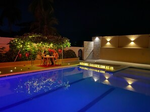 Family Room | Terrace/patio
