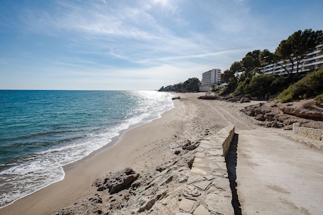 Beach. Acogedor Apartamento con Piscina a un Minuto de la Playa