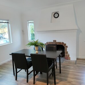 Comfort-Apartment, 2 Schlafzimmer, Nichtraucher, Küche | Wohnbereich