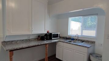 Comfort Apartment, 2 Bedrooms, Non Smoking, Kitchen | Private kitchen