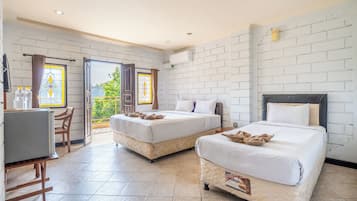 Junior Room | 1 bedroom, free WiFi, bed sheets