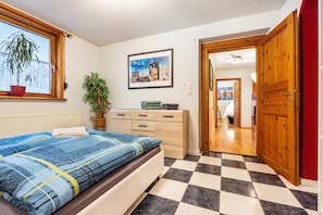 2 quartos, Wi-Fi de cortesia, roupa de cama
