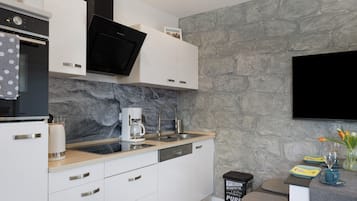 Kühlschrank, Ofen, Herdplatte, Geschirrspüler