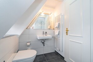 Unclassified image, 5 of 17, button - Altstadttor 10 - NEU AB 2024 in der Vermittlung !!! - Ferienwohnung für max 2. Personen nur 300m von (Sylt)