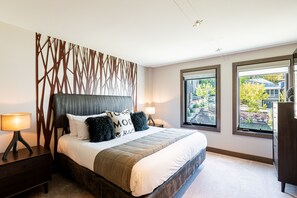 5 chambres, fer et planche à repasser, accès Internet, draps fournis