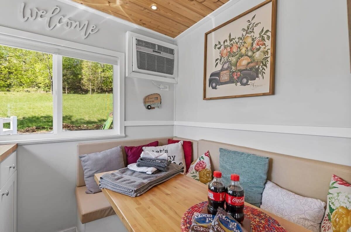 Fun-Size Farmhouse w\/ Pool 15 Min to Chattanooga