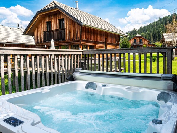 Bain à remous extérieur