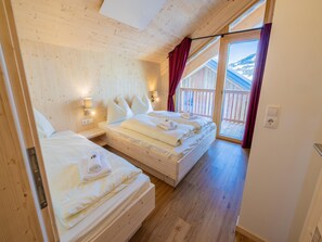 4 bedrooms, iron/ironing board, Internet - Chalet with sauna and whirlpool near ski resort (Sankt Georgen am Kreischberg)