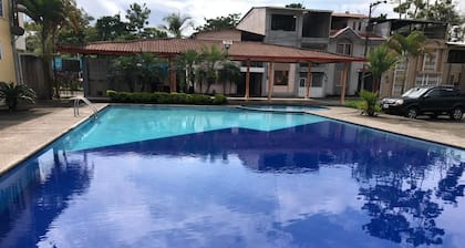 Departamento DE Lujo CON Piscina Y Áreas Sociales