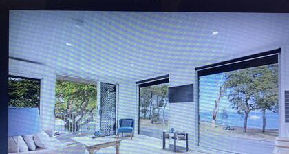 Bribie Waters Apartment directly opposite the beach