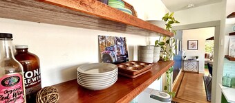 Luxurious Temescal Retreat near UC-Berkeley with Firepit Patio & Outdoor Dining 