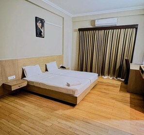 Executive Double Room, City View | Egyptian cotton sheets, premium bedding, individually decorated - Transtree at Brookfields | Corporate Stays (Bengaluru)