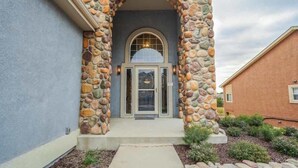 Unclassified image, 3 of 122, button - Mystique Villa! Gym, Pool Table, BBQ (Colorado Springs)