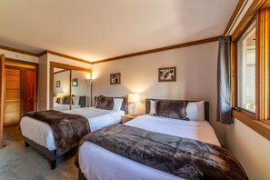 2 quartos, ferros/tábuas de passar roupa, Wi-Fi de cortesia