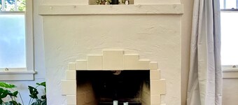 Spacious Temescal Home near UC-Berkeley with Firepit Patio & Outdoor Dining