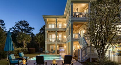 Beach Access & Pool, 1-Min Walk | Sweetbay by AvantStay