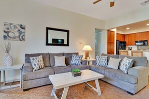 TV, fireplace, DVD player, offices