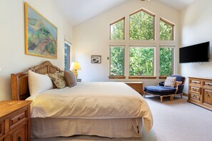 5 habitaciones, escritorio, tabla de planchar con plancha y wifi gratis 