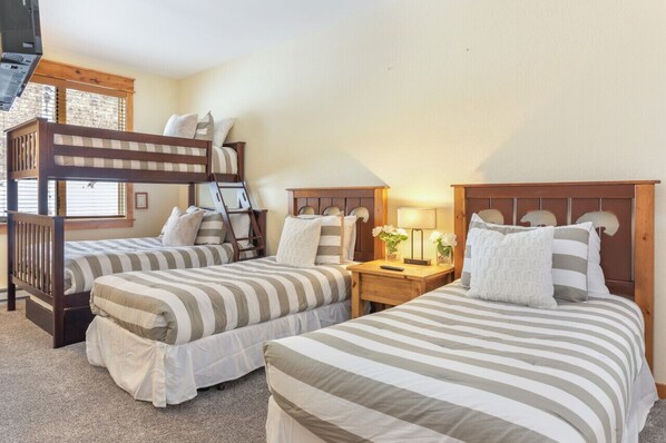 صورة غير مصنفة، 1 من 26، زرّ