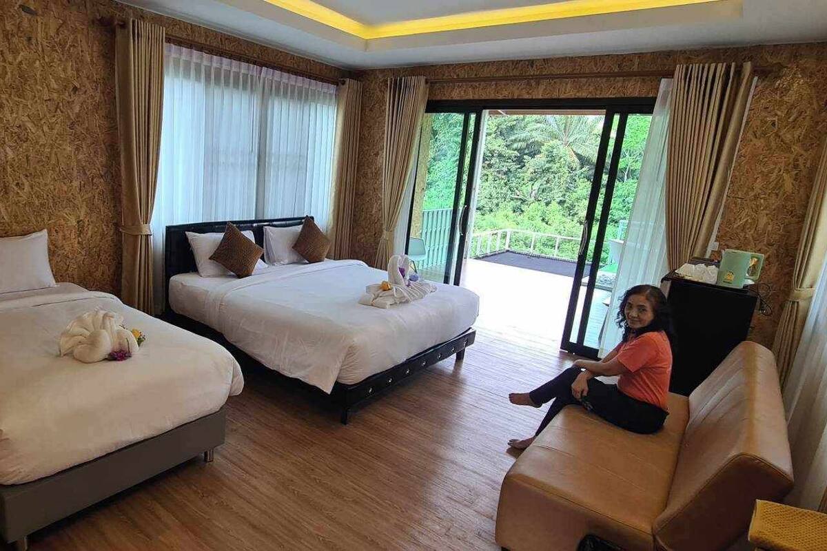 Comfort Triple Room, 1 Bedroom, Bathtub, River View | 1 bedroom, free WiFi