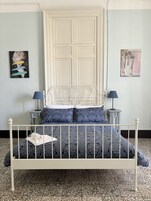 Camera familiare | Una scrivania, ferro/asse da stiro, Wi-Fi gratuito