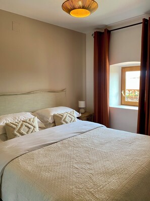 3 Schlafzimmer, Zimmersafe, Bügeleisen/Bügelbrett, Reisekinderbett