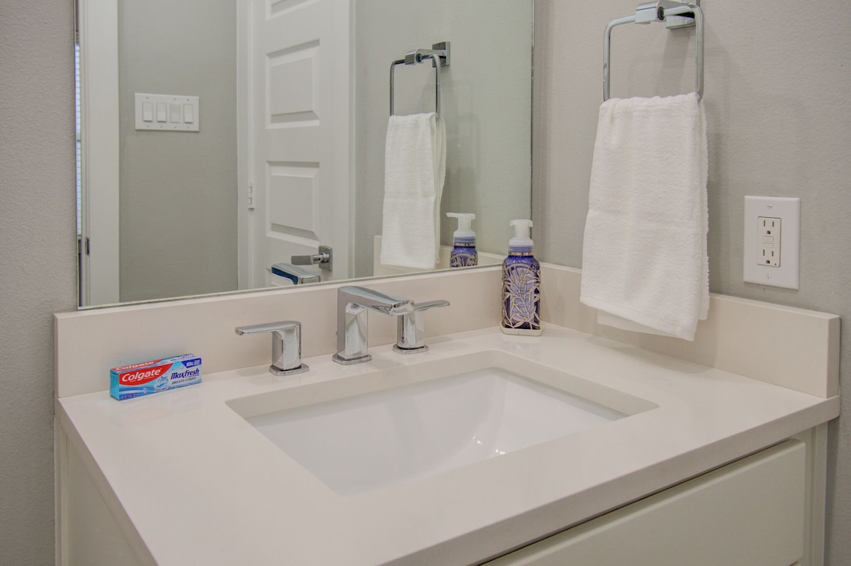 Photo 7 of Luxurious Houston NRG/Medical Center Townhome